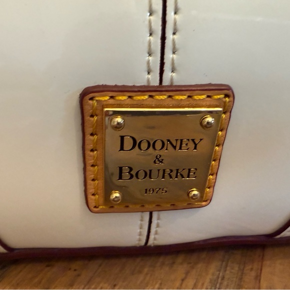 Dooney & Bourke Patent Leather Baguette White Shoulder Bag. NWOT - Picture 5 of 8